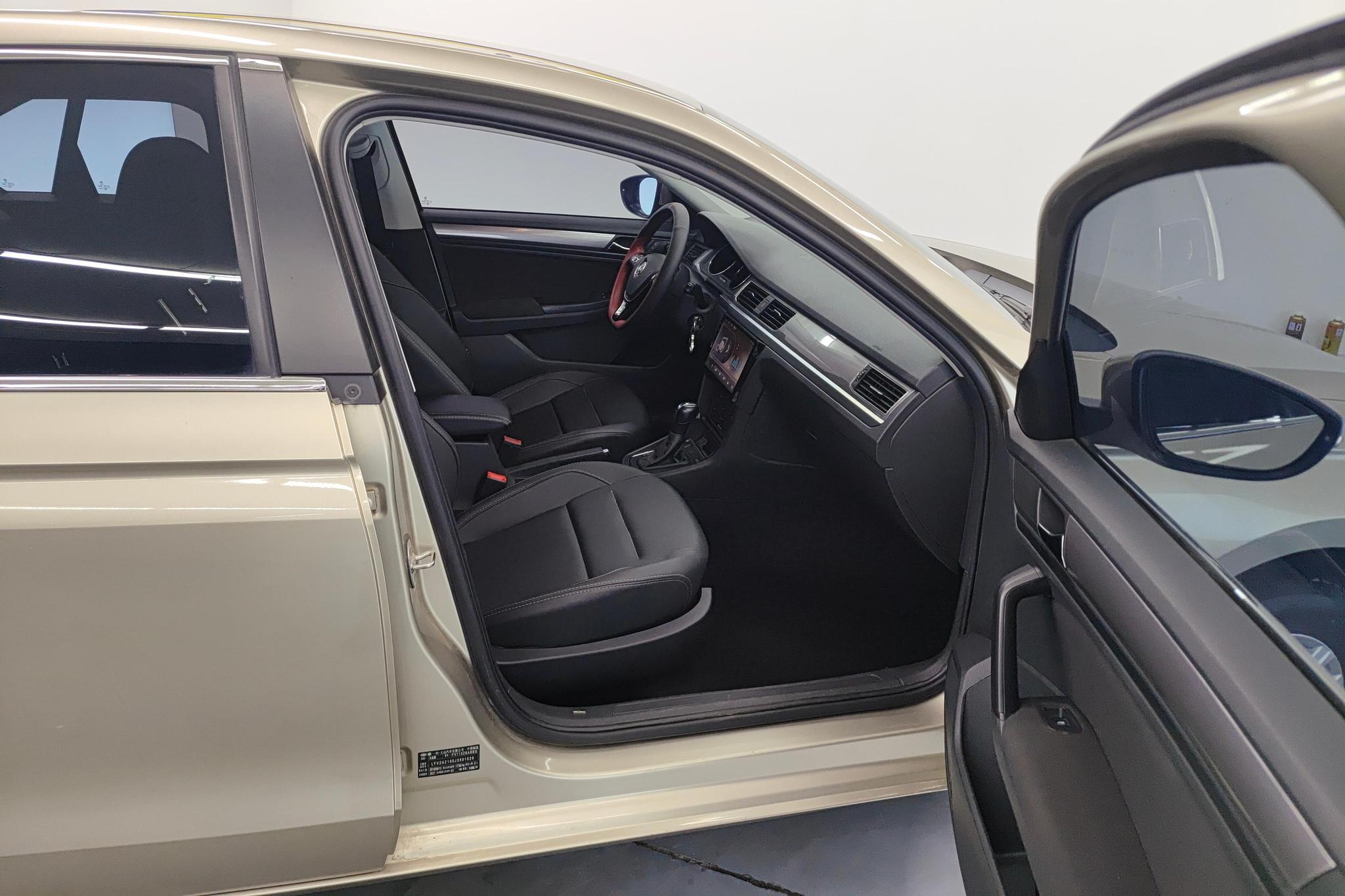 Volkswagen Bora 2018 1.5L AT Fashion
