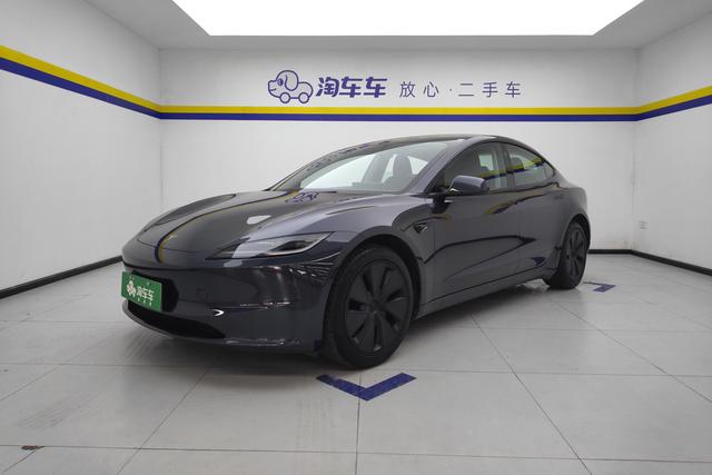 Tesla Model 3 2025