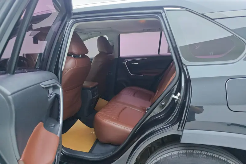 Toyota RAV 4 2.0 L CVT 2 WD — фото 13
