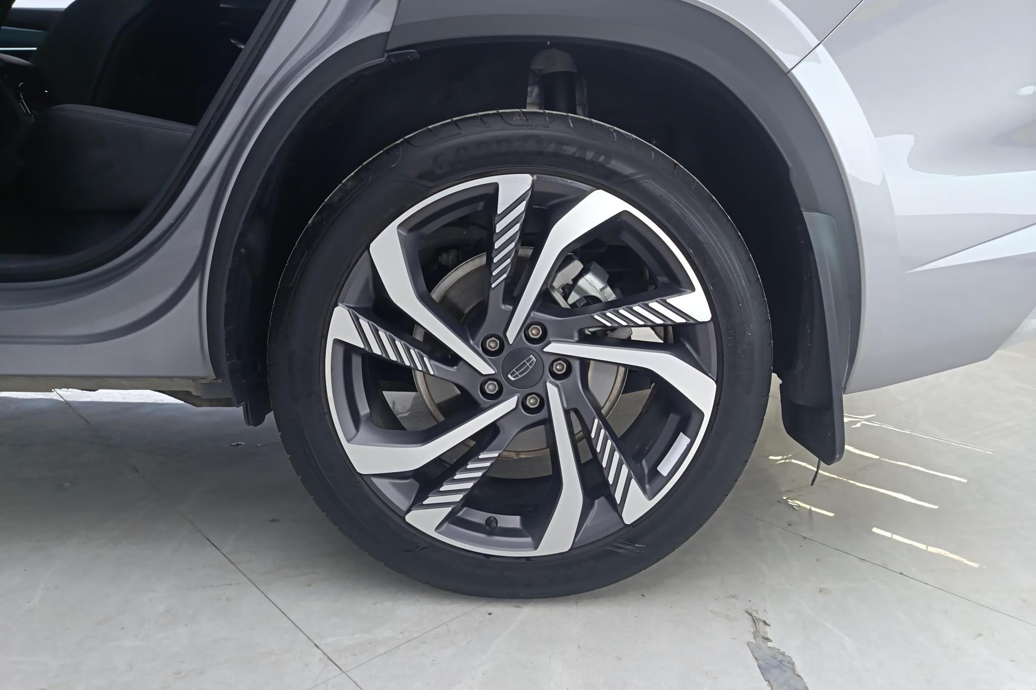 Geely Monjaro L 2024 2.0TD AT