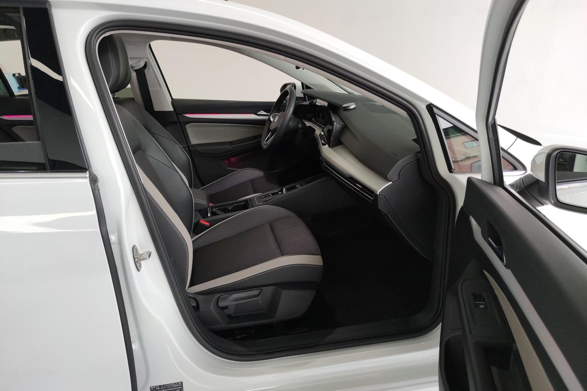 Volkswagen Golf 2021 280TSI DSG Pro