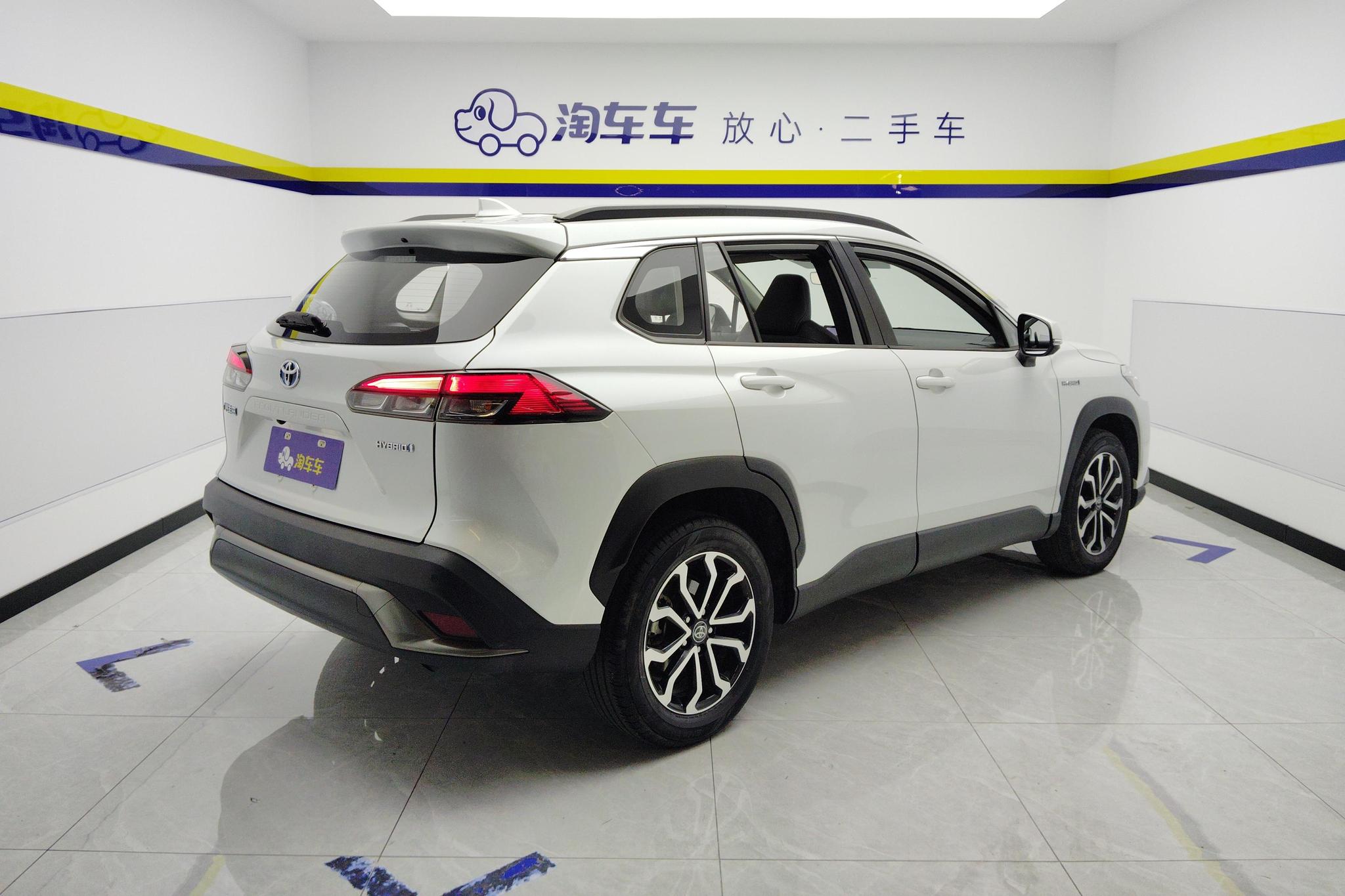 Toyota Frontlander 2023 2.0L Luxury