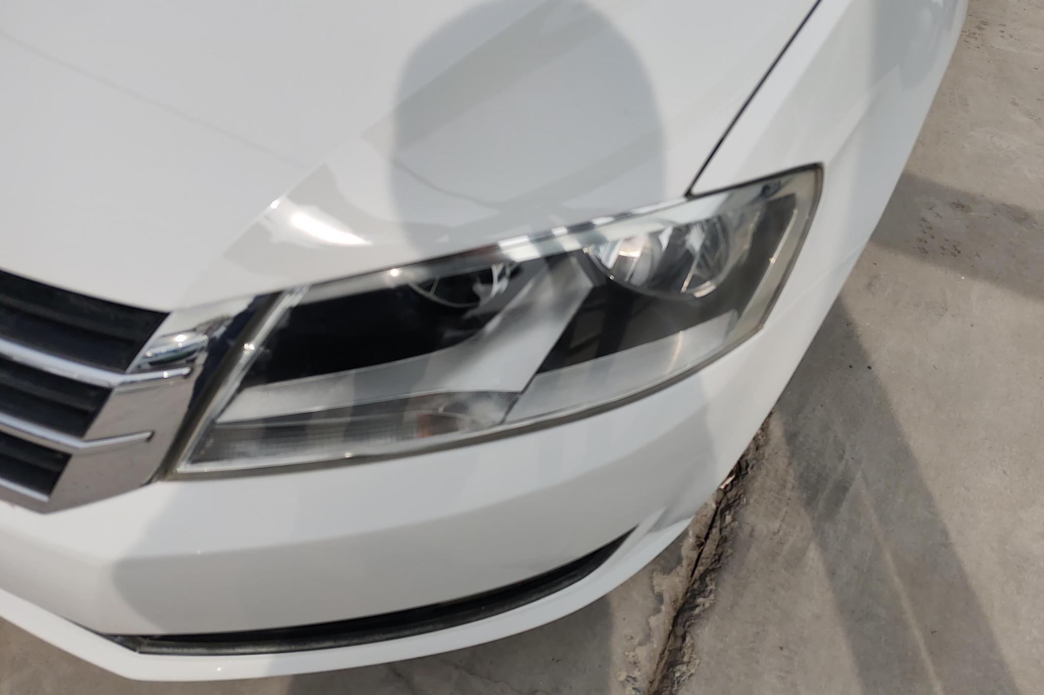 Volkswagen Gran Lavida 2013 1.6L AT
