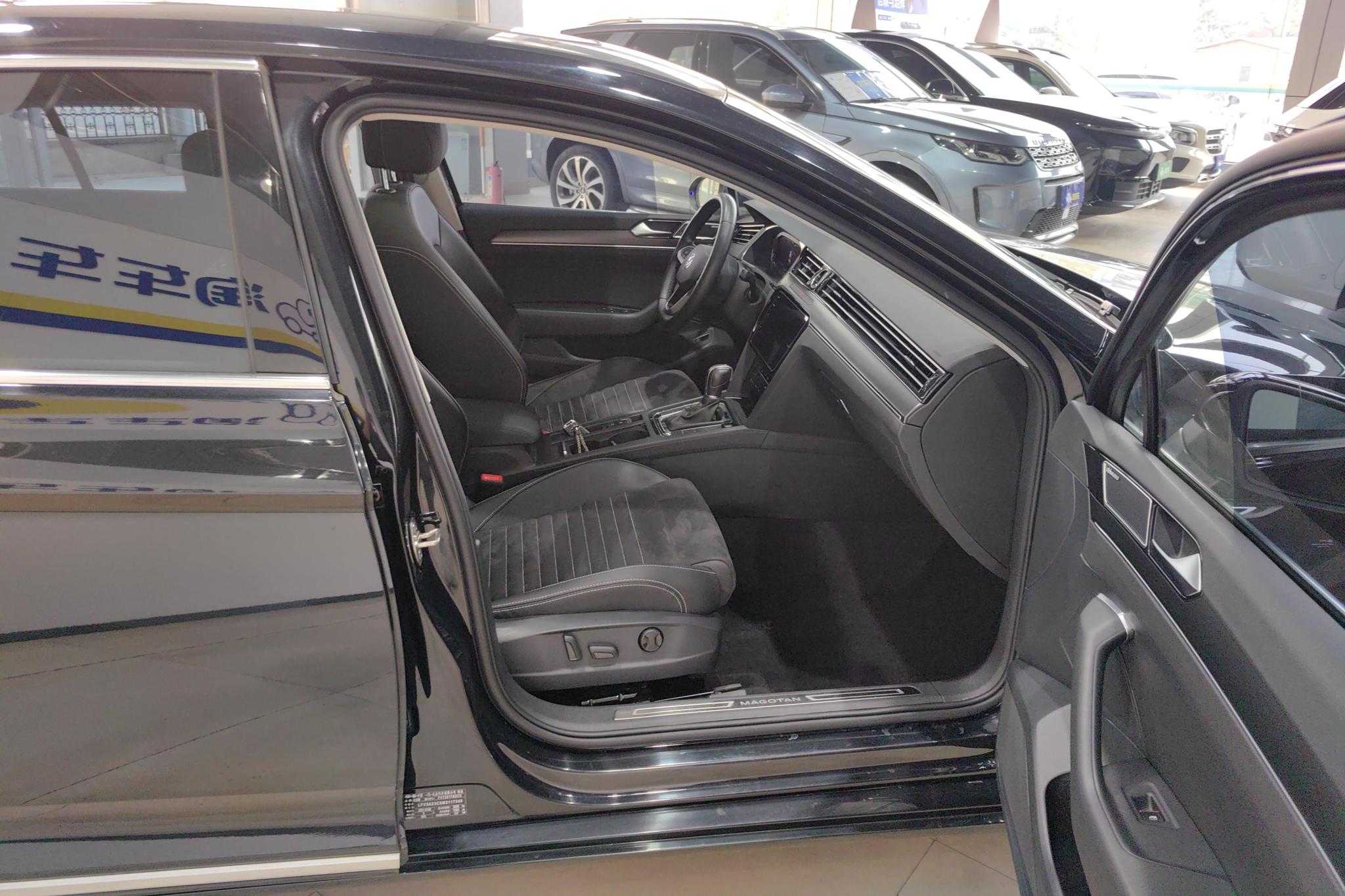 Volkswagen Magotan 2021 330TSI DSG 30