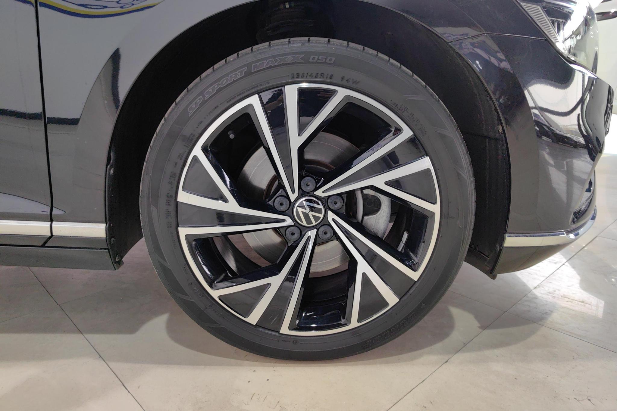 Volkswagen Magotan 2021 330TSI DSG 30