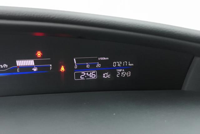 Honda Jade 2017 1.8 L AT 5 — фото 14