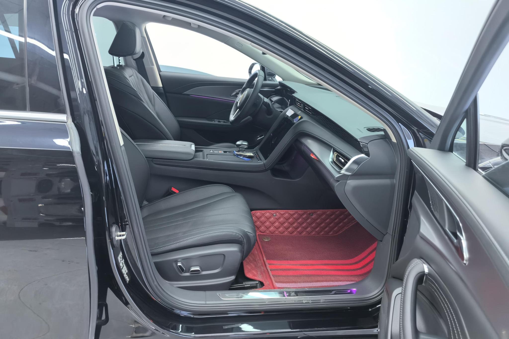 Hongqi H5 2024 2.0T AT