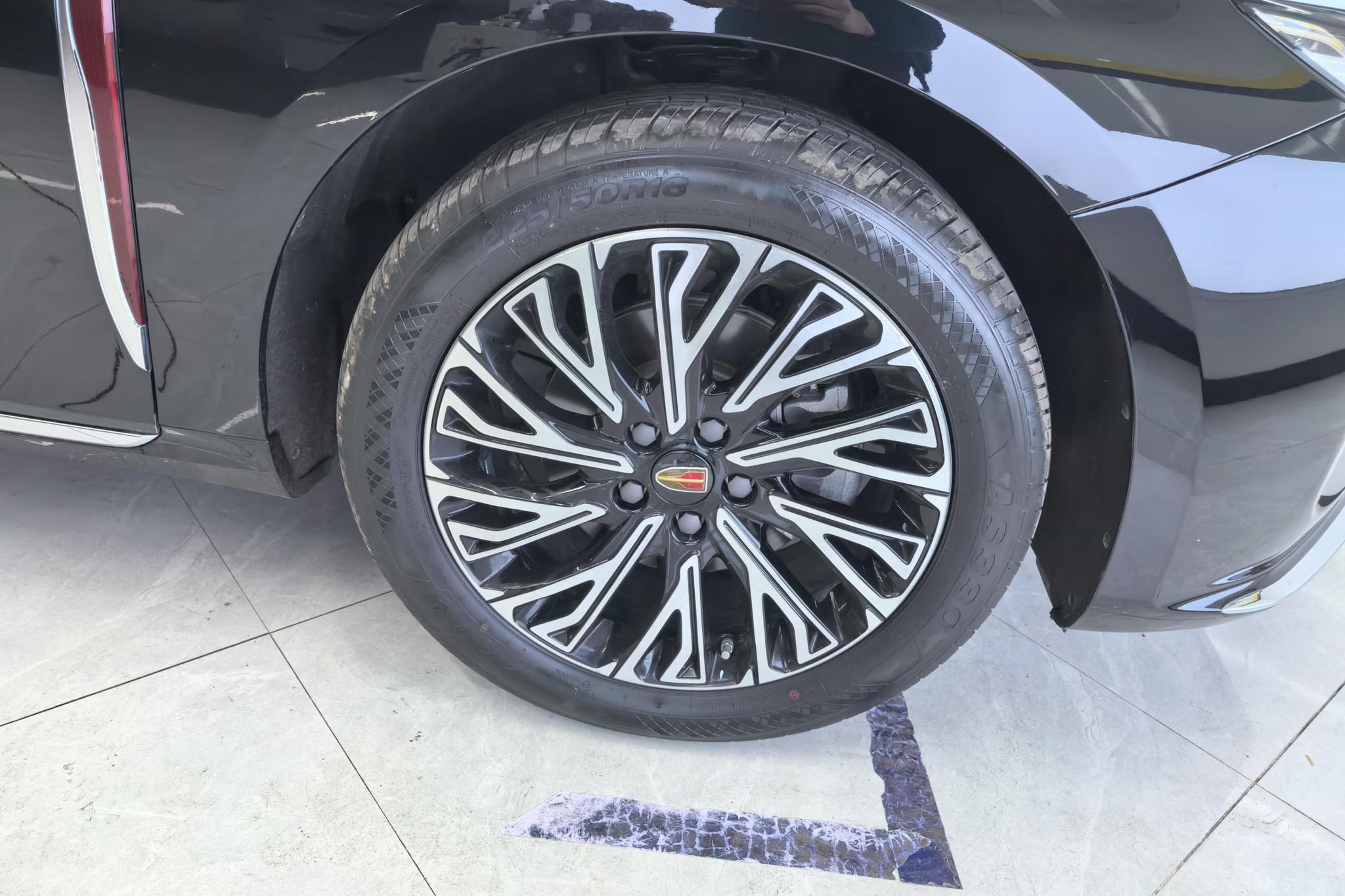 Hongqi H5 2024 2.0T AT