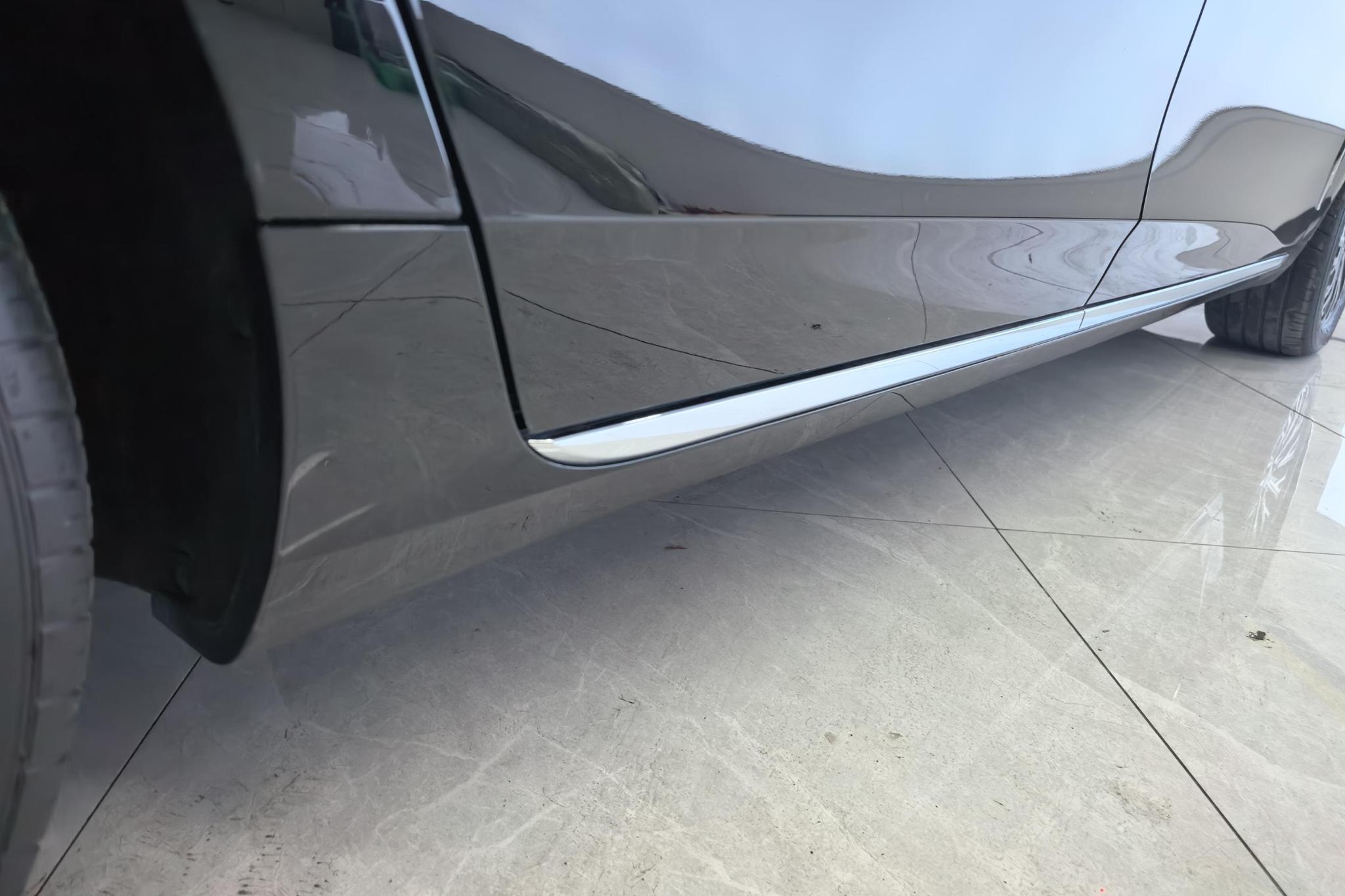 Hongqi H5 2024 2.0T AT
