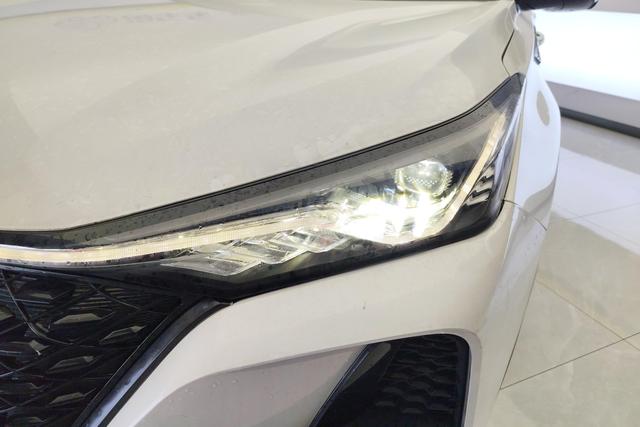 Changan CS75 PLUS 2020 2.0 T AT — фото 4