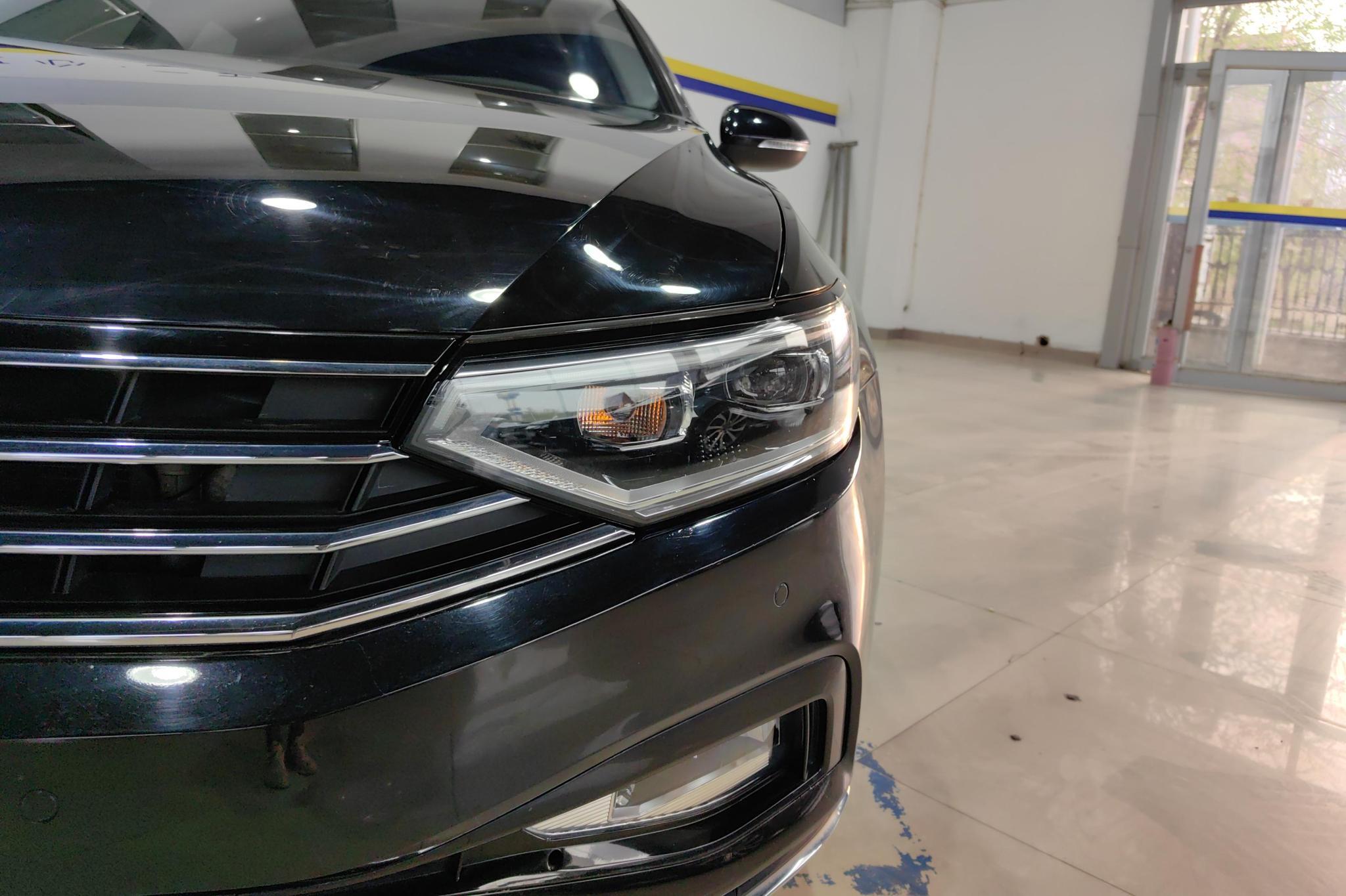 Volkswagen Magotan 2020 330TSI DSG Lead