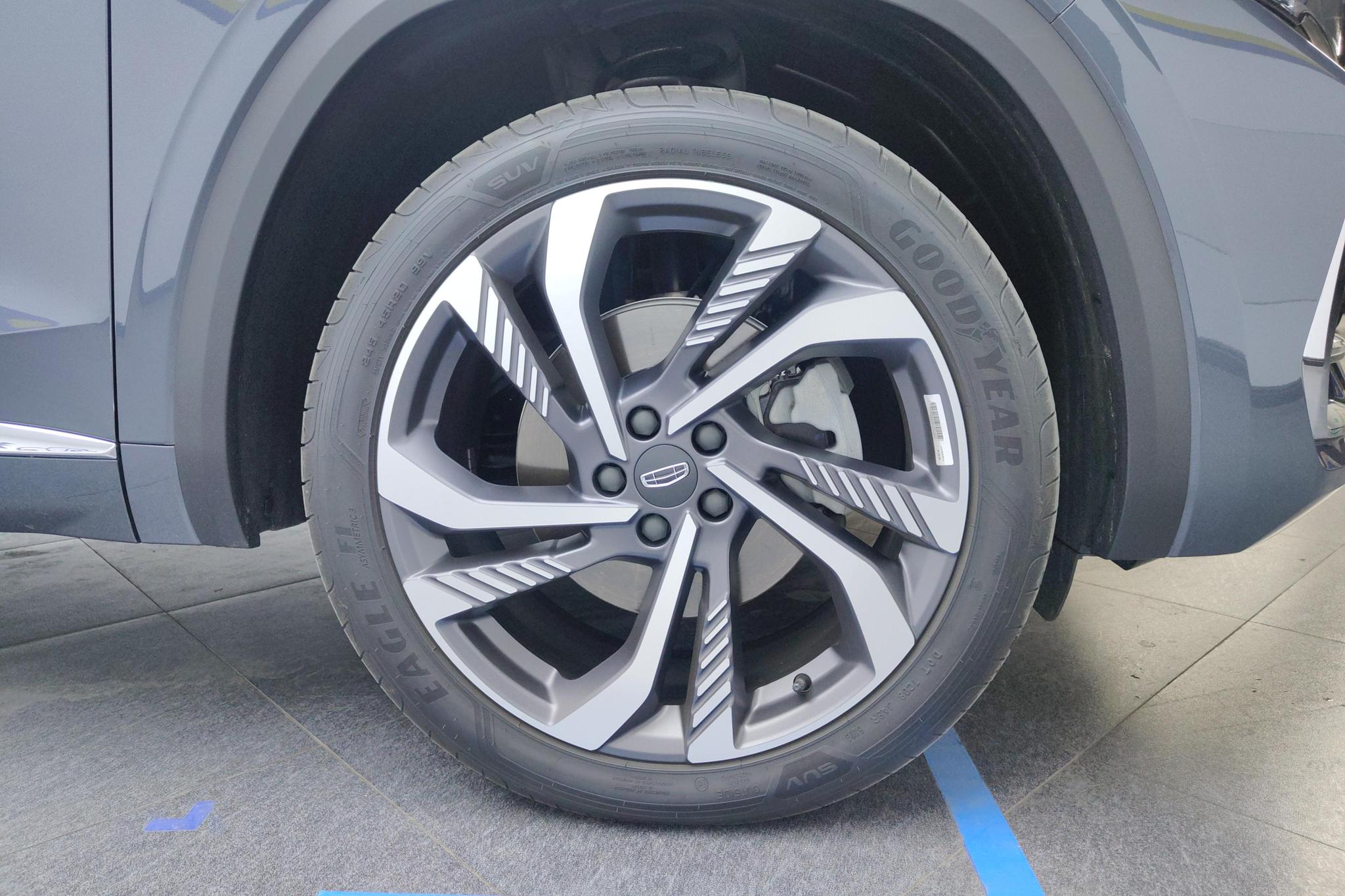 Geely Monjaro L 2024 2.0TD AT