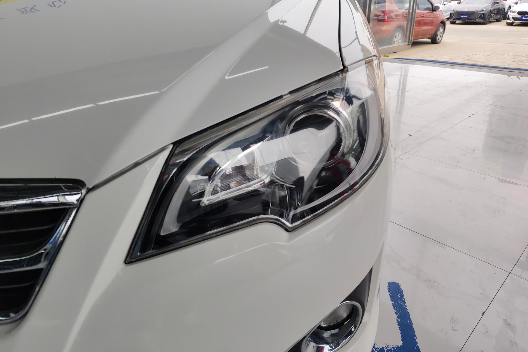 Toyota Corolla 2013 1.6L MT Luxury