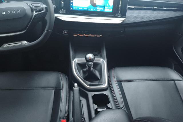 Wuling RM-5 2019 1.5 L MT 24 Elite 7 — фото 11