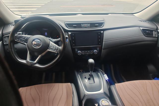 Nissan X-Trail 2020 2.0 L CVT 2 WD — фото 13