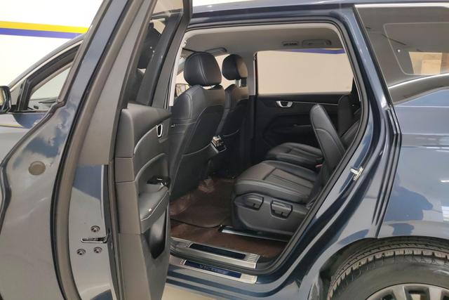 Wuling Victory 2020 1.5 T CVTPremium — фото 15