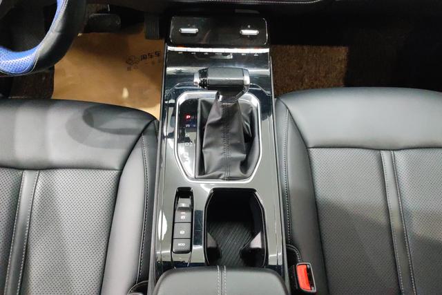 Wuling Victory 2020 1.5 T CVTPremium — фото 17