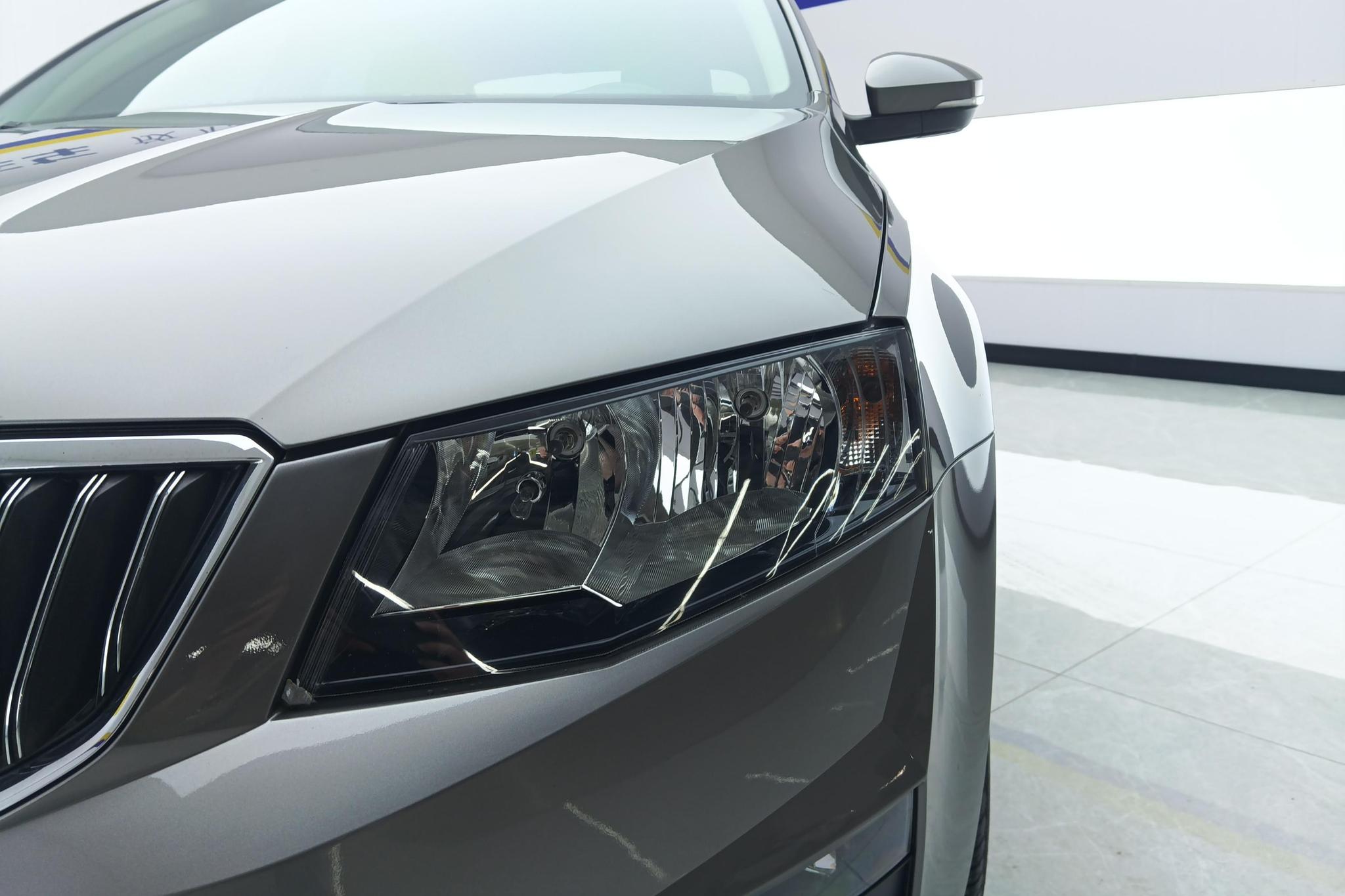 Skoda Octavia 2017 1.6L AT