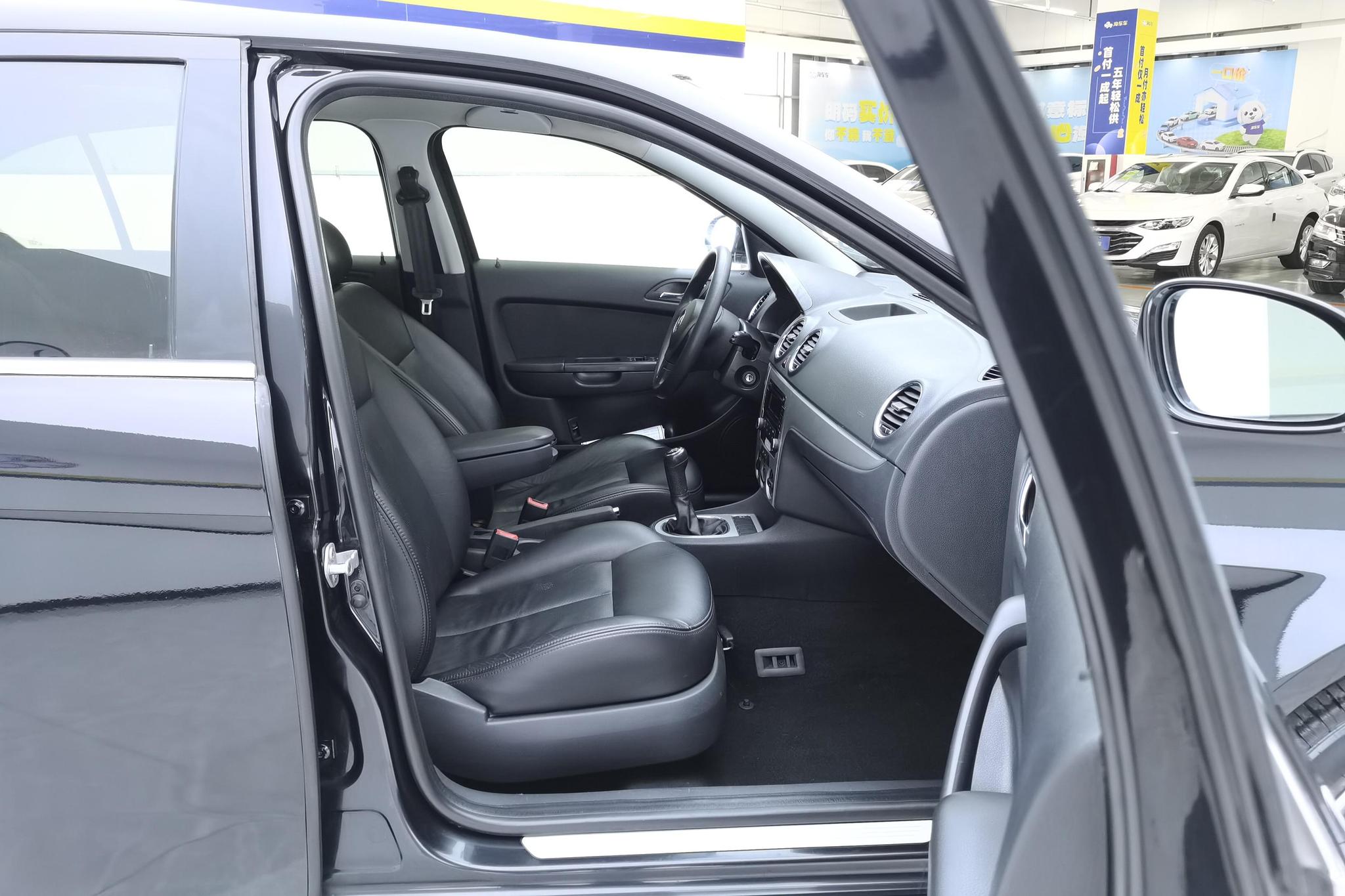 Volkswagen Lavida 2011 1.6L MT