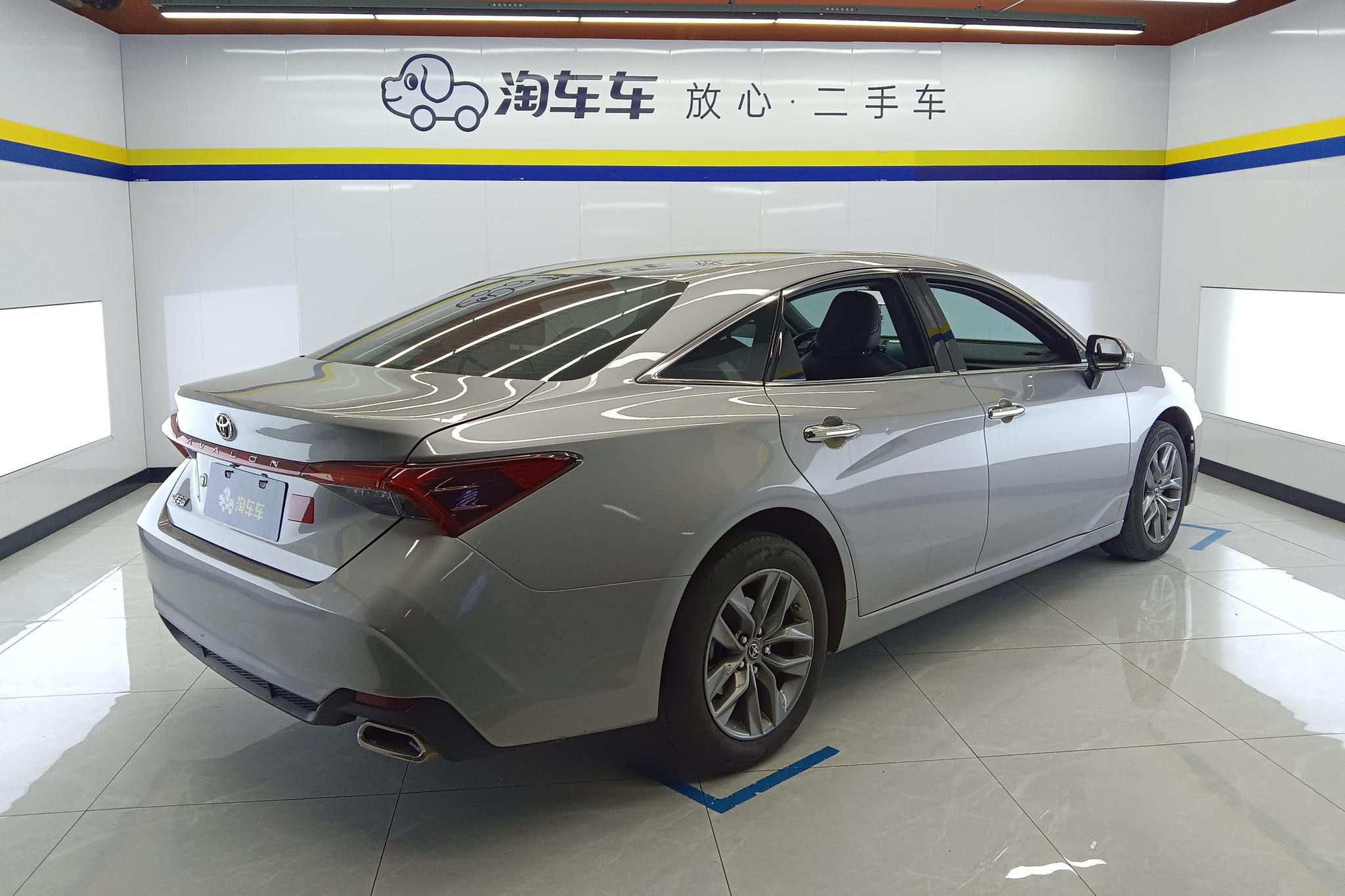 Toyota Avalon 2019 2.0L Luxury VI