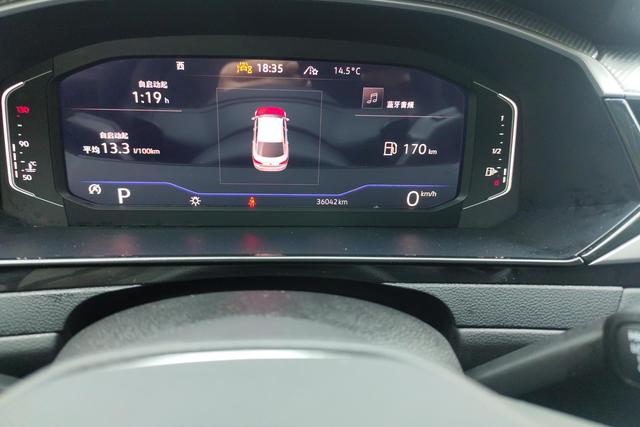 Volkswagen CC 2023 380 TSI — фото 14