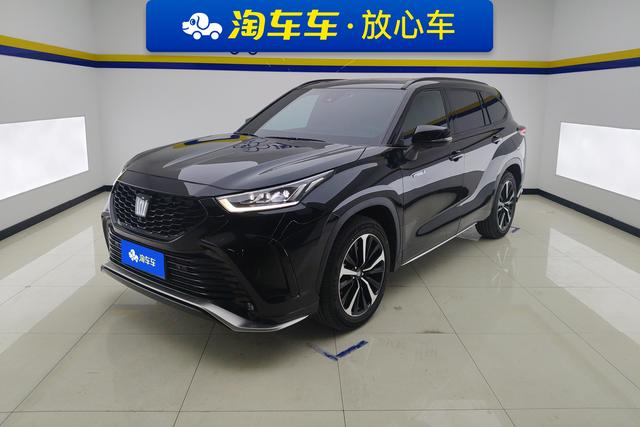 Toyota 皇冠陆放 2022