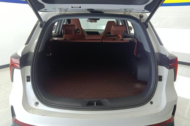 Changan CS75 PLUS 2024 1.5 T AT — фото 17