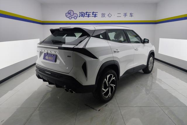 Geely Atlas (Boyue) — фото 3