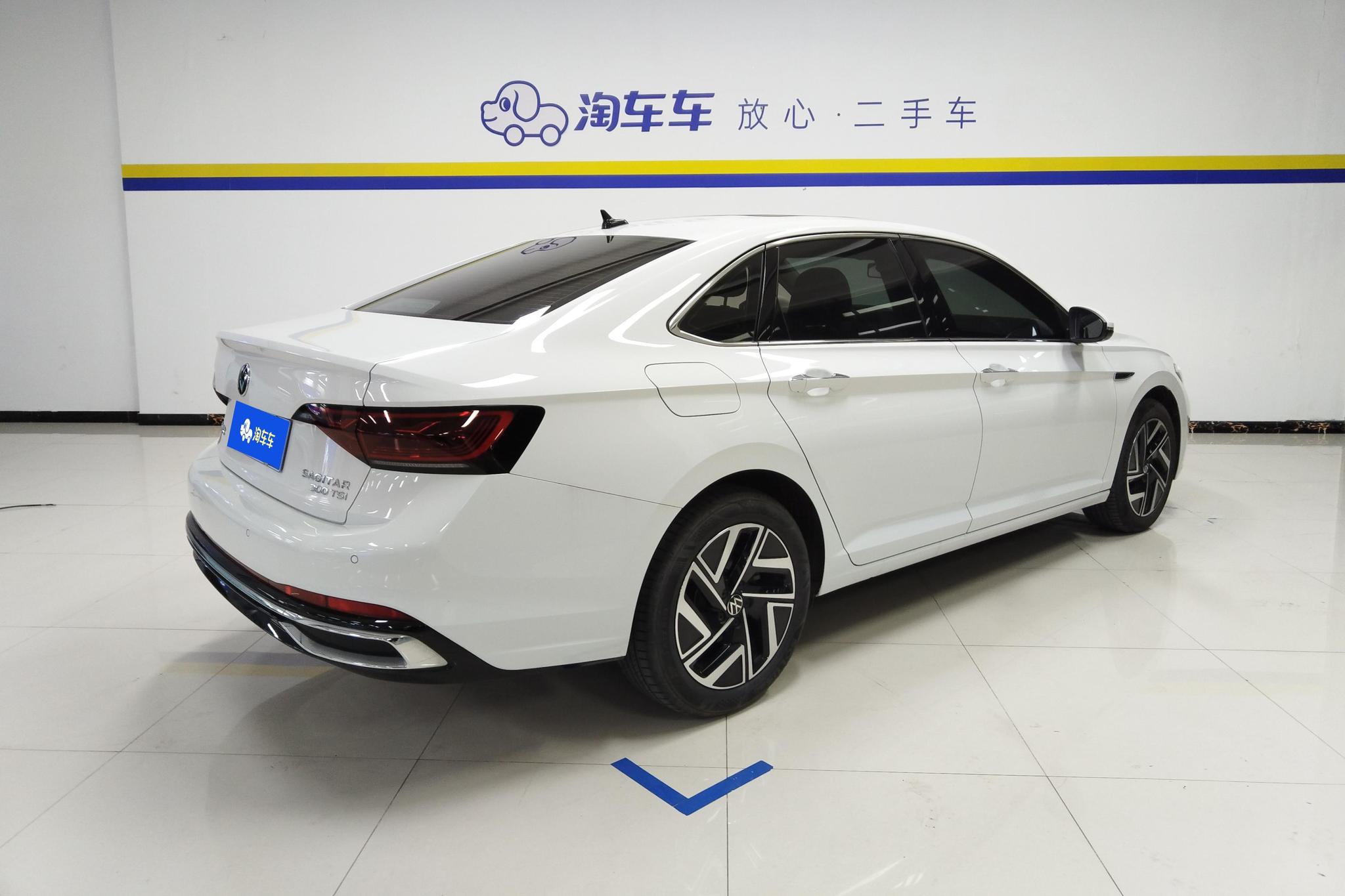 Volkswagen Sagitar 2023 300TSI DSG