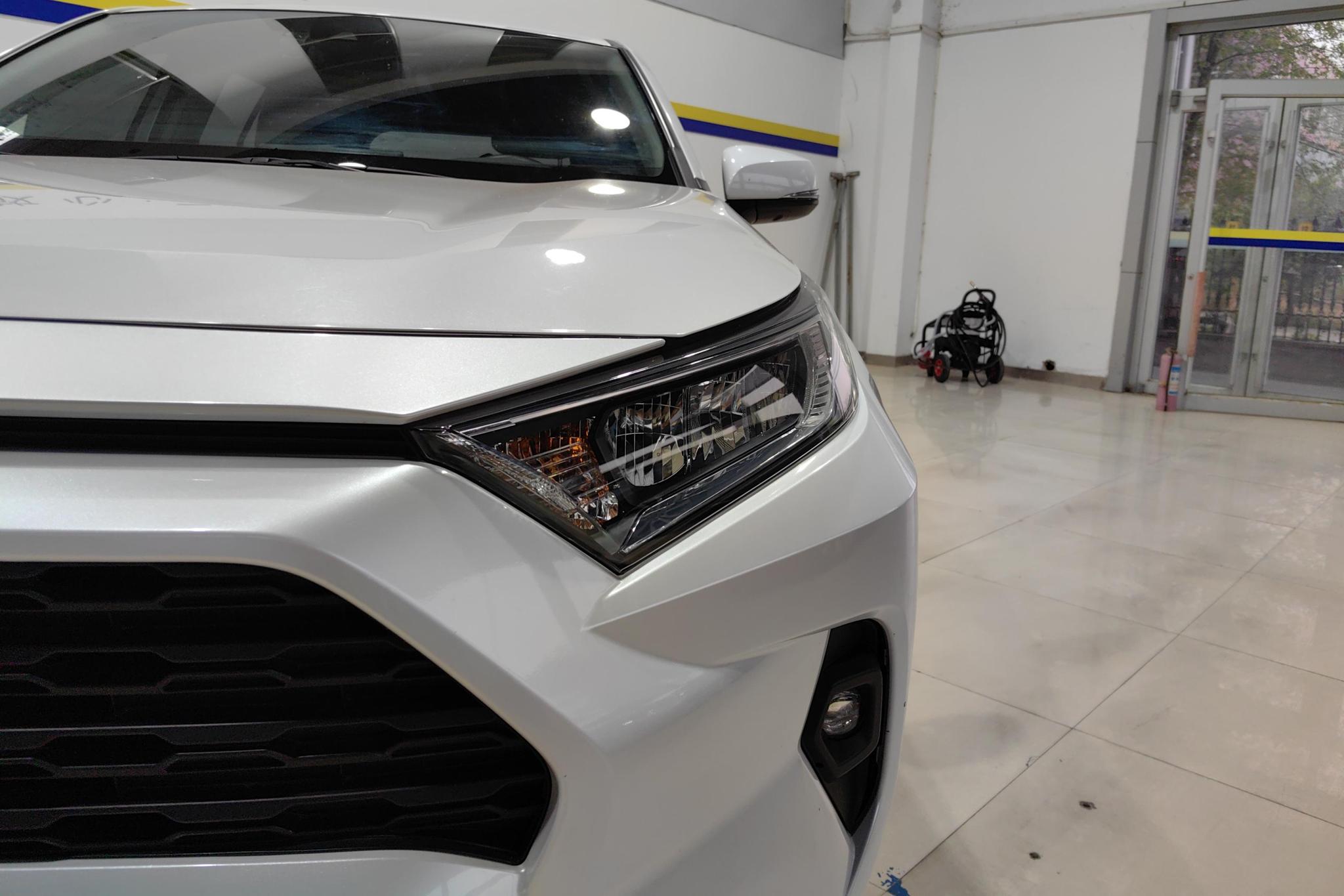 Toyota RAV4 2023 2.0L CVT