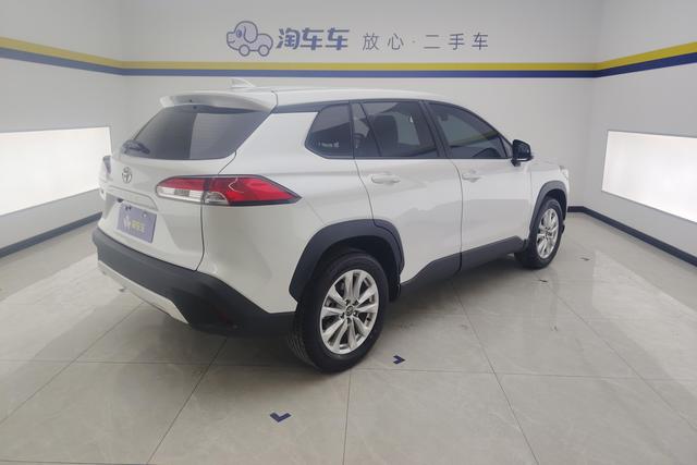 Toyota Corolla Cross 2024 2.0 L CVT — фото 3