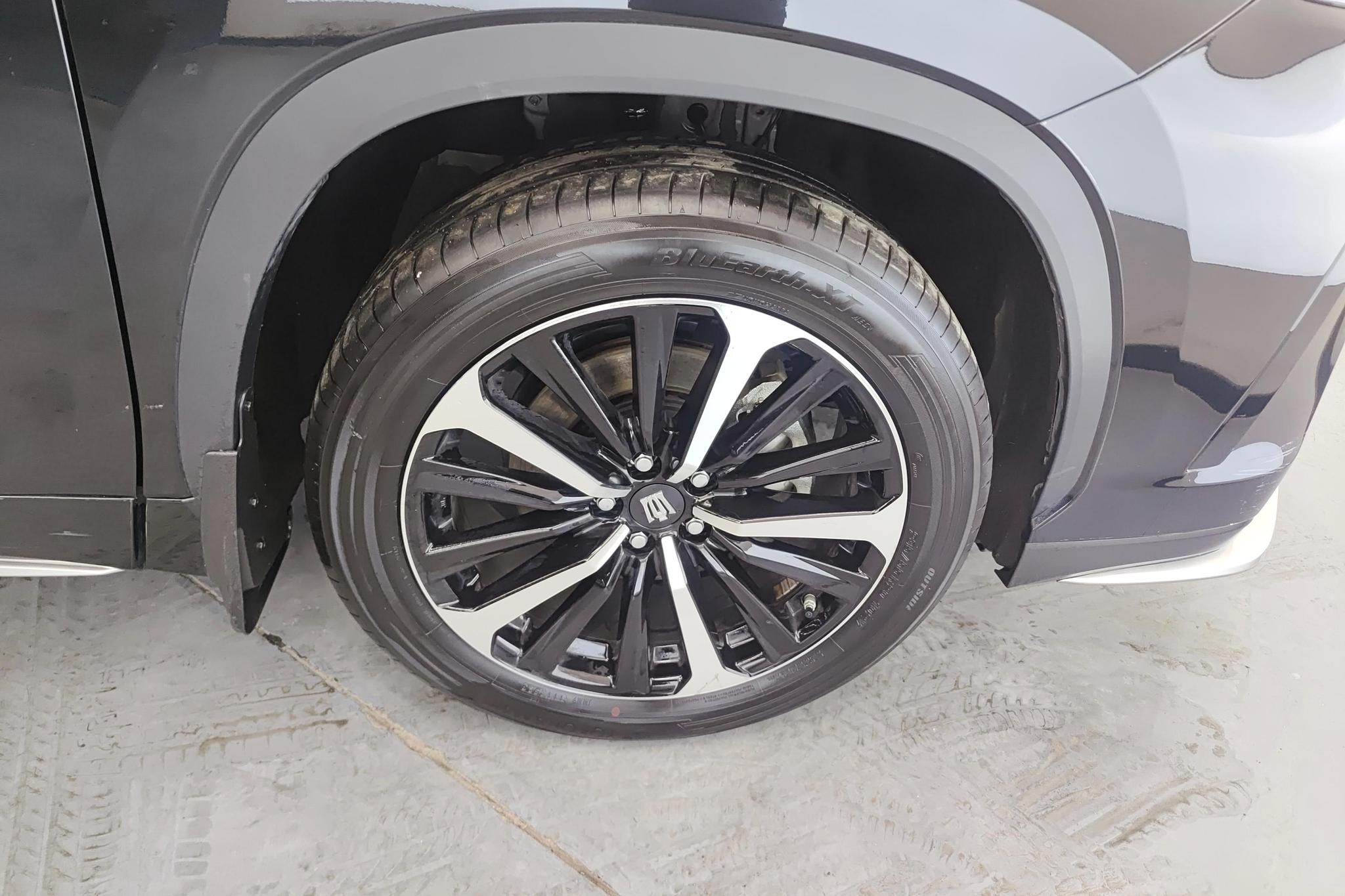 Toyota Crown Kluger 2023 2.5L E-CVT Flagship