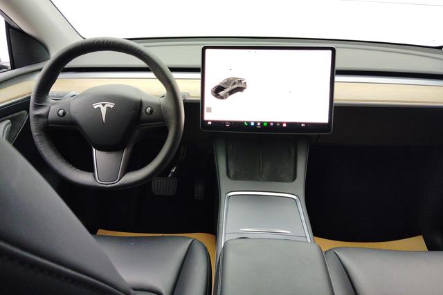 Tesla Model Y 2021 3 D 3/3 D 5 — фото 12