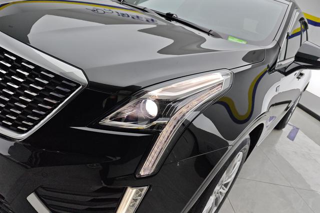 Cadillac XT5 2022 2.0 T 2 WDLuxury — фото 4