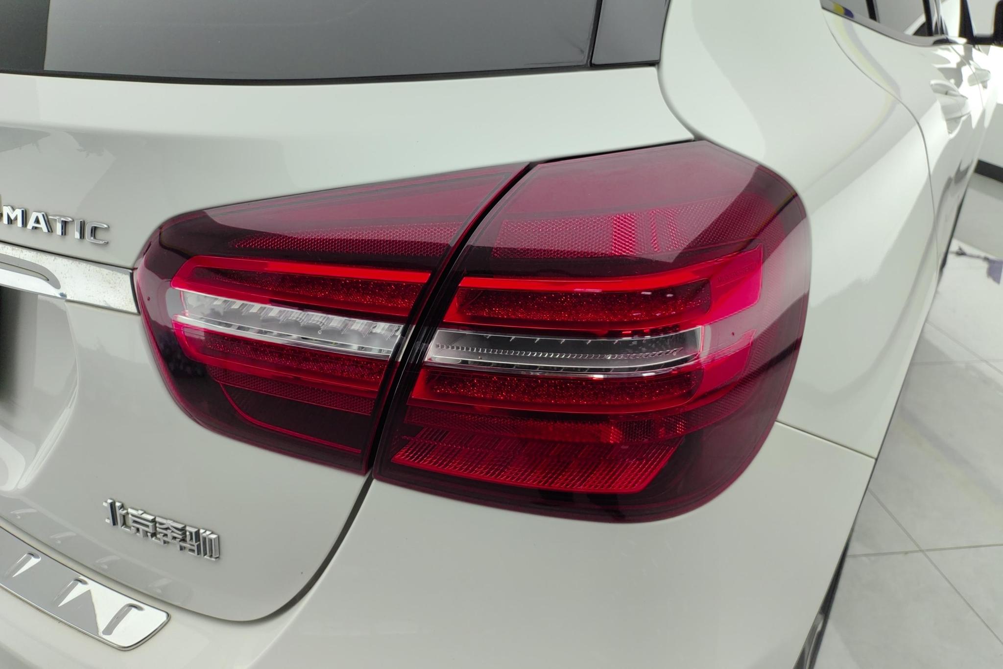 Mercedes-Benz GLA 2018 GLA 220 4MATIC Sport