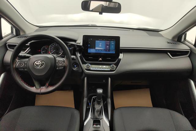 Toyota Corolla Cross 2022 2.0 L — фото 11