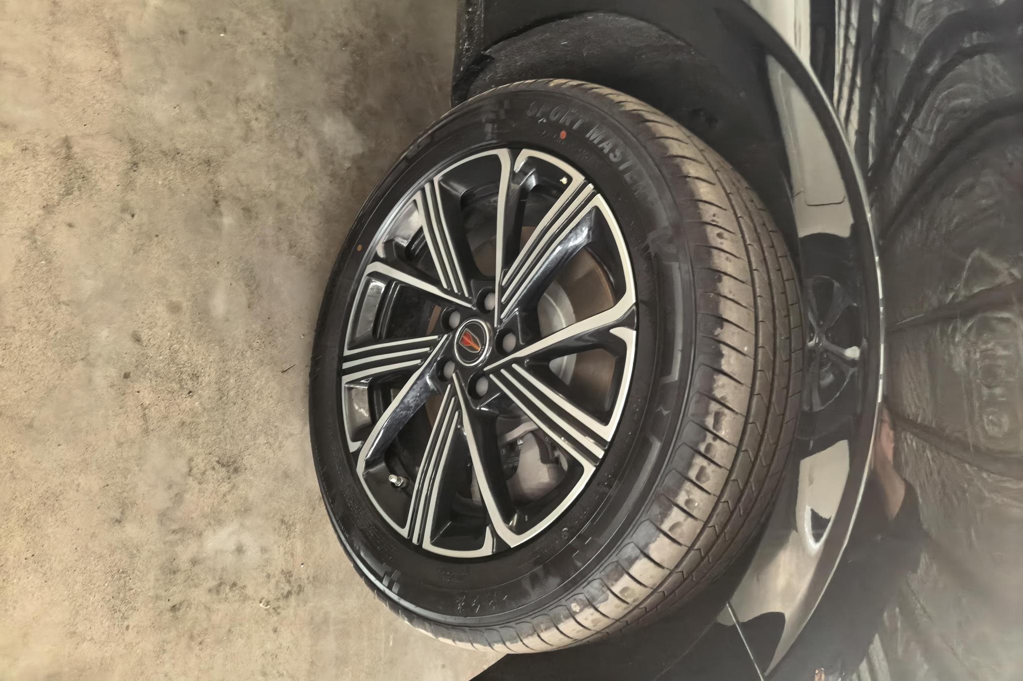 Hongqi H5 PHEV 2025 170