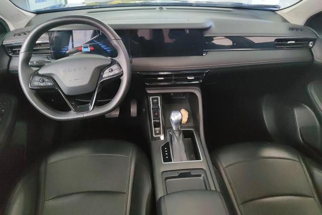 Roewe i5 2023 1.5 L CVT — фото 12