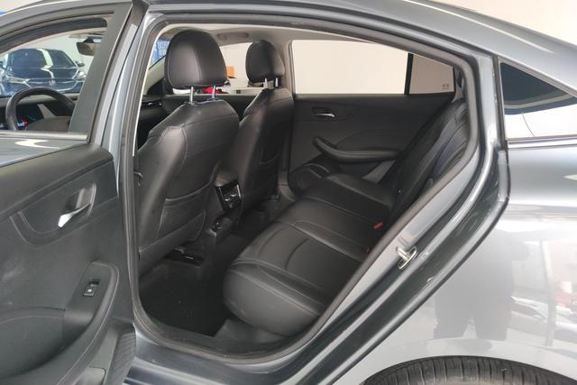 Roewe i5 2023 1.5 L CVT — фото 16