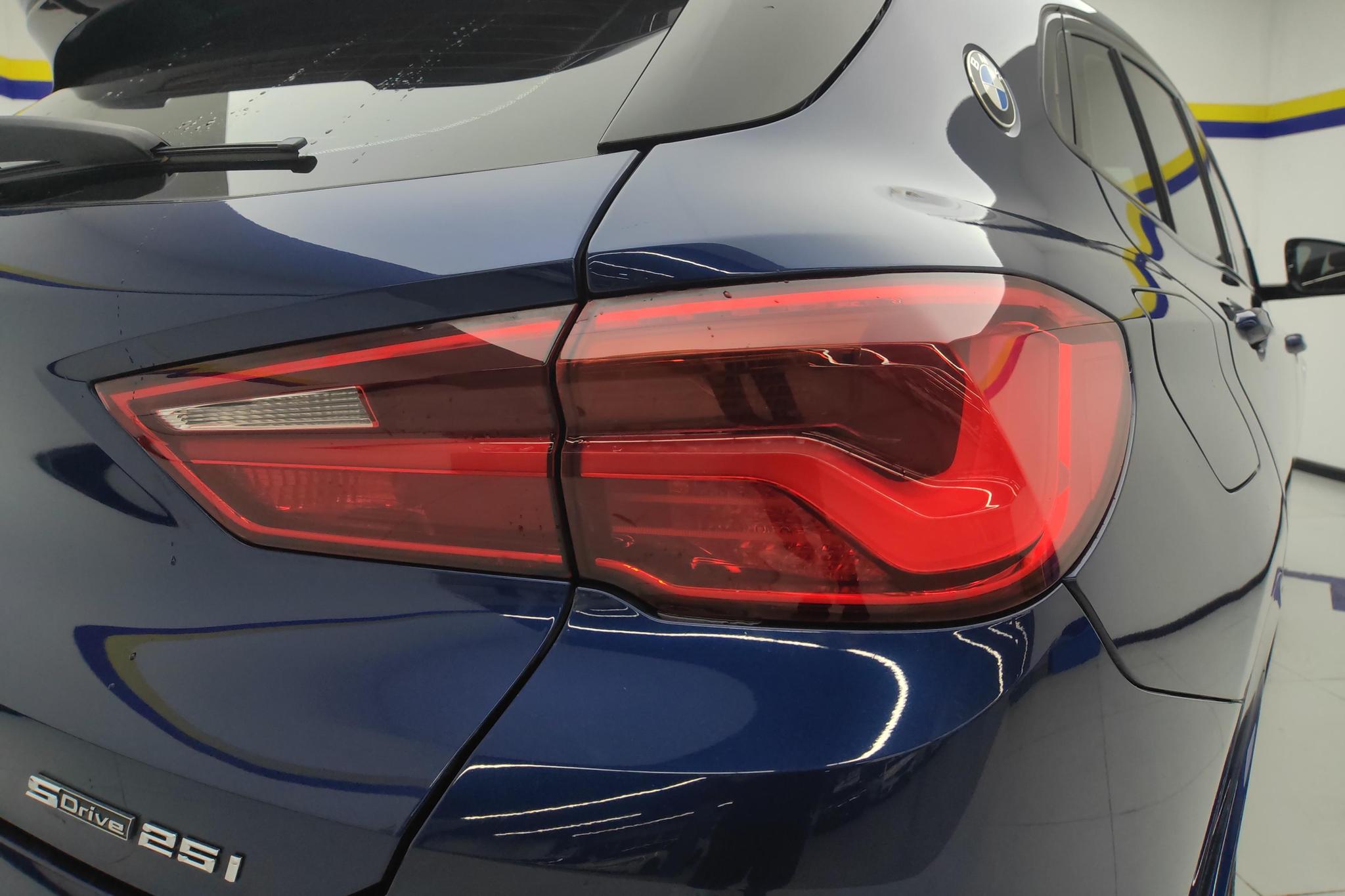 BMW X2 2020 sDrive25i Lead M Sport