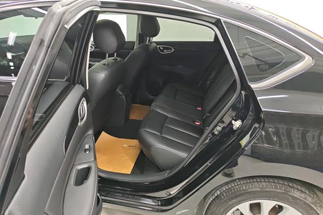 Nissan Sylphy 2022 1.6 XL CVT — фото 16