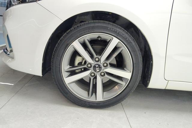 Kia K3 2019 Белый из Китая, фото 2