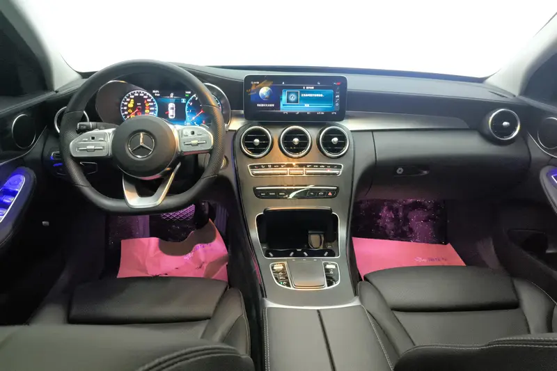 Mercedes-Benz C-Class C 200 L Sport — фото 9