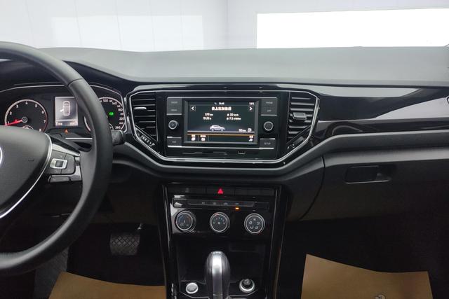 Volkswagen T-Roc 2018 280 TSI DSG 2 WDComfort V — фото 12