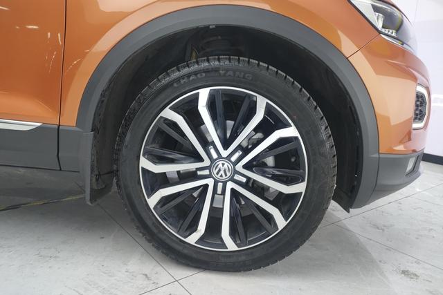 Volkswagen T-Roc 2018 280 TSI DSG 2 WDComfort V — фото 4