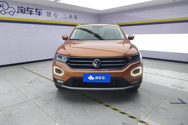 Volkswagen T-Roc 2018 280 TSI DSG 2 WDComfort V — фото 2