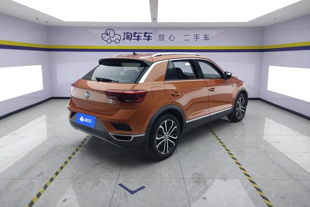 Volkswagen T-Roc 2018 280 TSI DSG 2 WDComfort V — фото 3