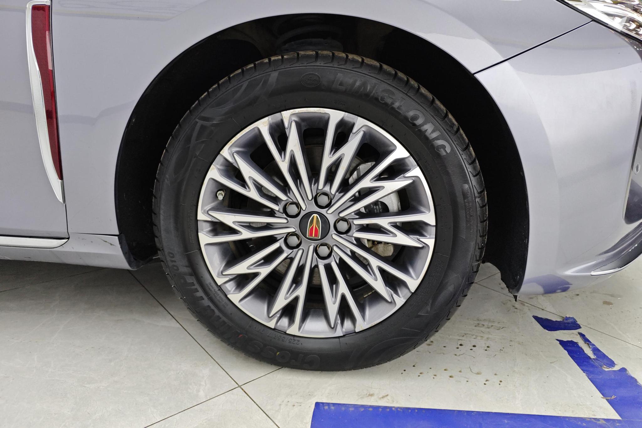 Hongqi H5 2023 2.0T AT