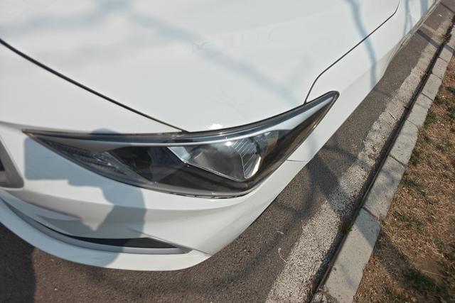 Hyundai Elantra — фото 4