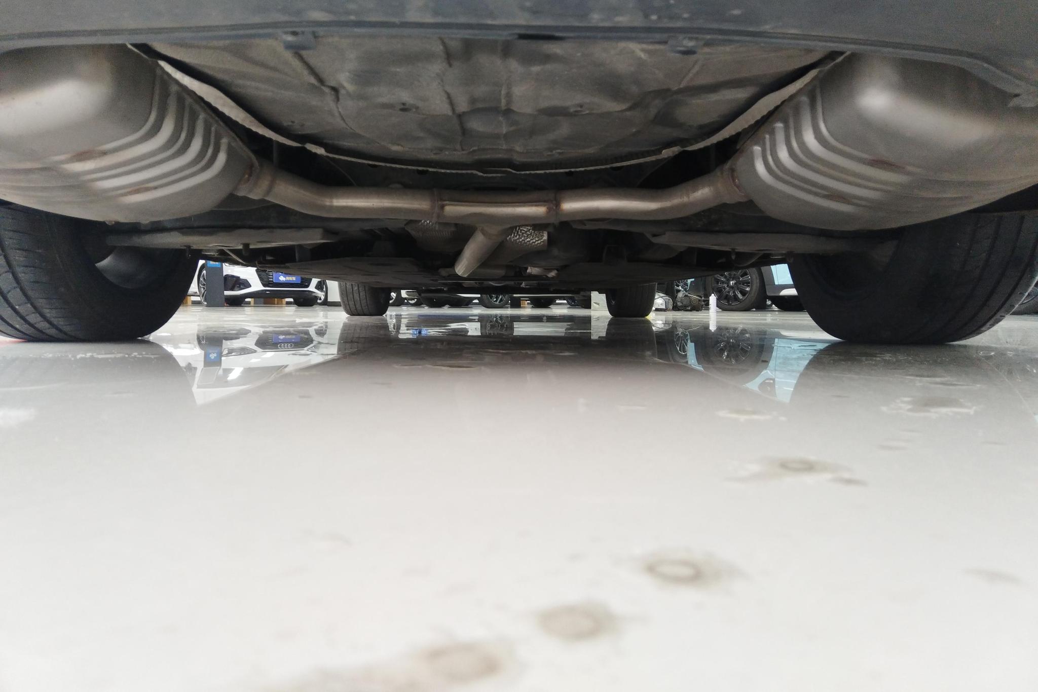 Hongqi H5 2024 2.0T AT